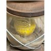 Image 2 : Antique Dietz D-Lite NO.2 Oil Lantern