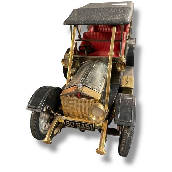Vintage Rolls Royce Silver Ghost (1910) Die Cast Model Car