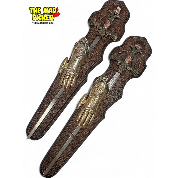 2x Toledo Medieval Themed Wall Art : Gauntlet & Sword