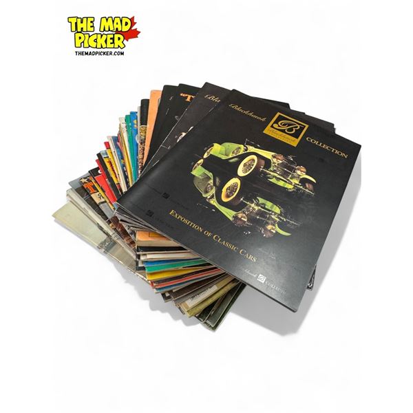 Assorted Vintage Car Magazines : Classic Cars, Bulb Horn, Blackhawk, & More