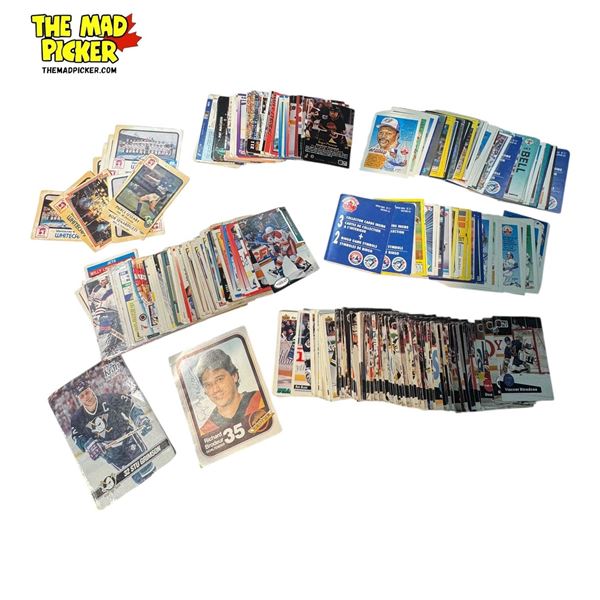 Assorted Sports Cards: Hockey & Baseball