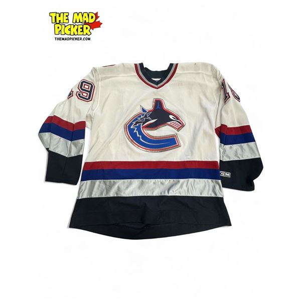 CCM NHL Vancouver Canucks #19 Naslund Size Large