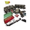 Image 4 : Assorted Vintage American Flyer Trains & Accessories
