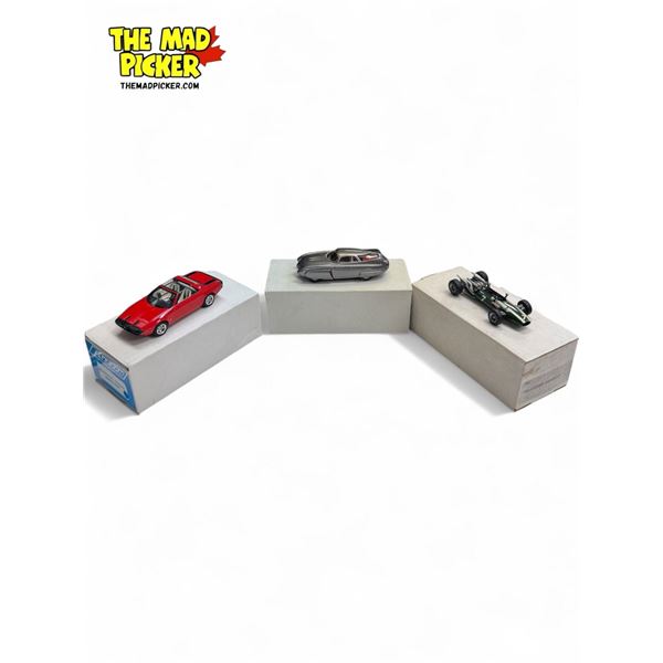 3x Die Cast Model Cars: Alfa Navajo Bertone, Alfa Romeo Bat 5, & Cooper Maserati