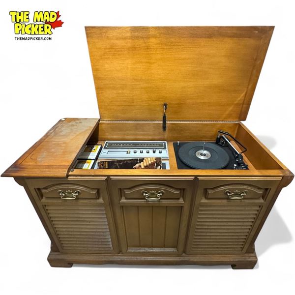 Vintage RCA The Brixham Quant|Aural Sound System Beta Tape & Vinyl Record Player