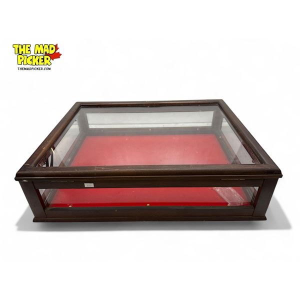 Vintage Table Top Display Cabinet (Good For Smalls/Shows)