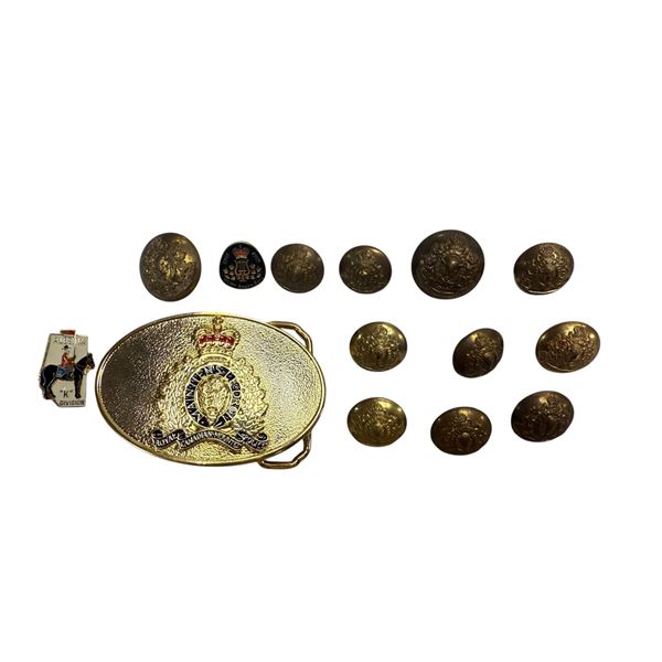 Assorted Vintage RCMP Collectibles : Belt Buckle, Buttons, & Pin Backs