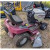 Image 3 : WHITE OUTDOOR LAWN TRACTOR W/ MOWING DECK