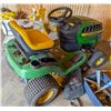 Image 2 : JOHN DEERE D110 RIDING LAWNMOWER