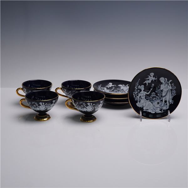 8pc C. Florentine Porcelain Footed Cup and Saucers