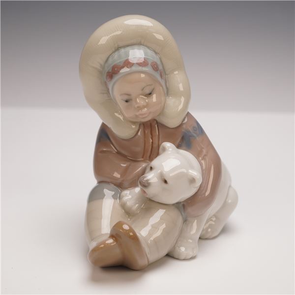 Lladro Figurine, Eskimo 01001195
