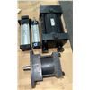 Image 1 : Lot of (4) Parker Cylinders