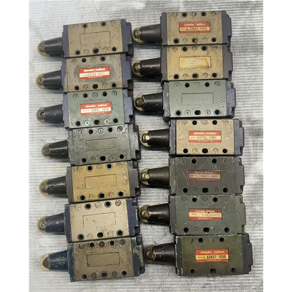 Lot of Schrader Bellows #52021 1000 Roller Spool Valves