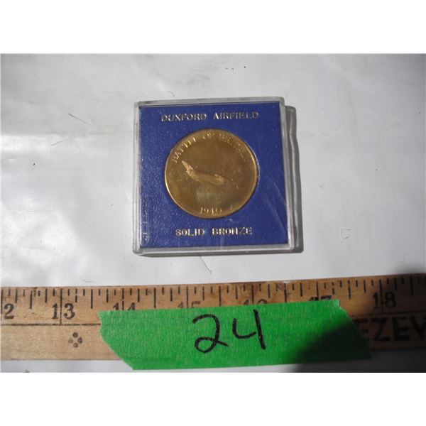 1940 duxford airfield battle of britain medallion coin in case