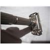 Image 3 : Vintage 1960 gillette fat boy adjustable safty razor F4 with case- no blades