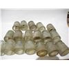 Image 5 : 18 clear glass insulators