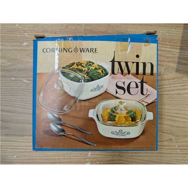 P-988 Corning Ware Twin Set Cookware w/ Original Box