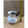 Image 4 : P-104-S Cornflower Corning Ware 900mL Tea Pot Original Box