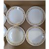 Image 5 : 16 Piece Casual Tableware Set Corning Ware w/ Original Box