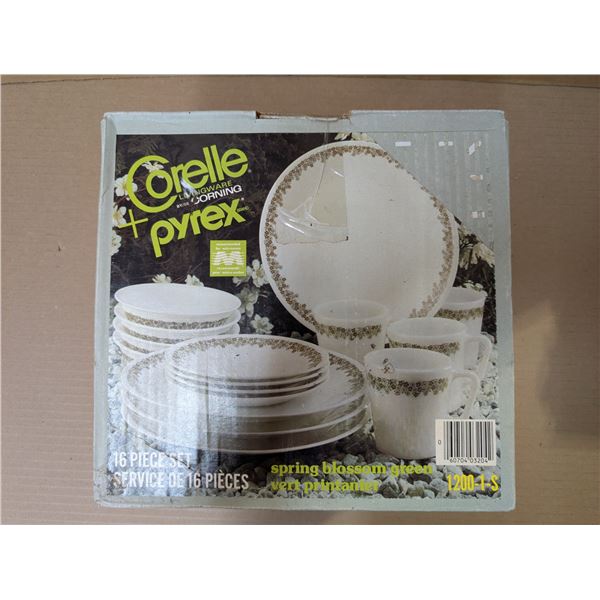 Corelle Living Ware by Corning + Pyrex 1200-1-5 16 Piece Set Original Box Factory Sealed