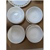 Image 5 : 16 Piece Casual Tableware Set Corning Ware w/ Original Box