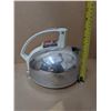 Image 3 : Canadian General Electric Company Limited Automatic Boil'N Simmer Kettle w/ Original Box