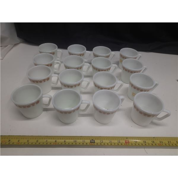 Lot of 18 Pyrex Mugs.