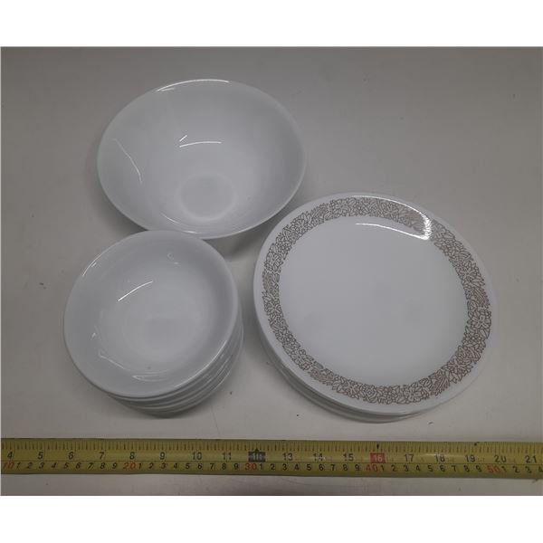 Corelle by Corning - 12 Medium Plates, 12 Medium Bowls and 1 Large Bowl.