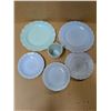 Image 1 : Box full of Vintage Misc. Glass/Dishware (Blue Pyrex Glassware)
