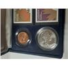Image 2 : 2003 Queen Elizabet II Coronation Stamp & Coin Set.