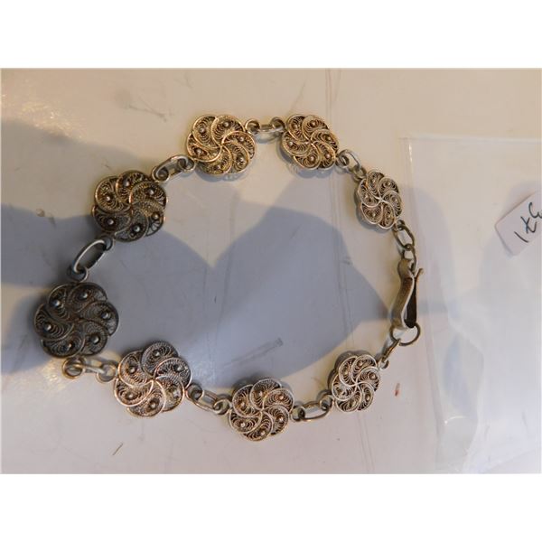 371.  STERLING SILVER BRACELET, FILIGREE FLOWERS