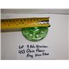 Image 3 : 453.  9 HOLE URANIUM GLASS FLOWER FROG, GREAT GLOW