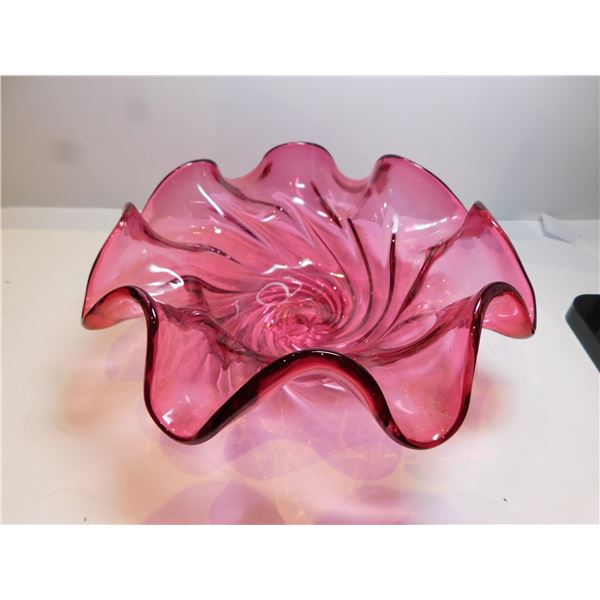 461.  FENTON CRANBERRY GLASSS SWIRL BOWL