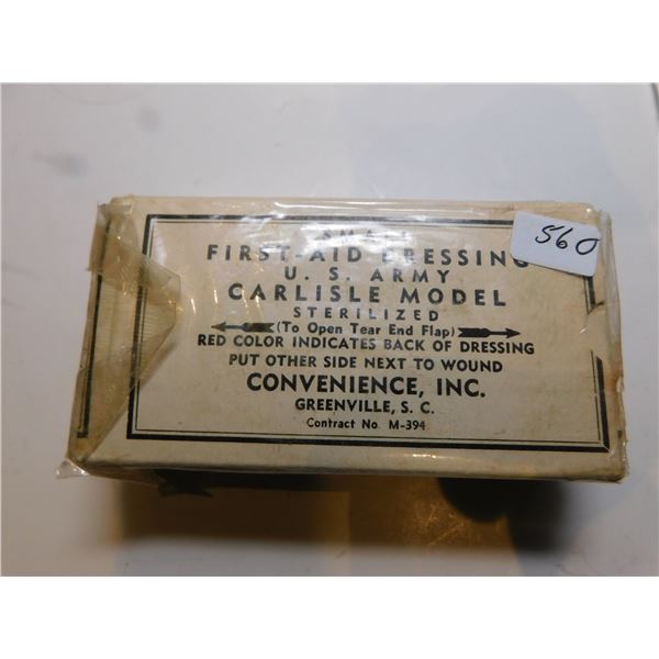 560.  FIRST AID DRESSING US ARMY CARLISLE MODEL