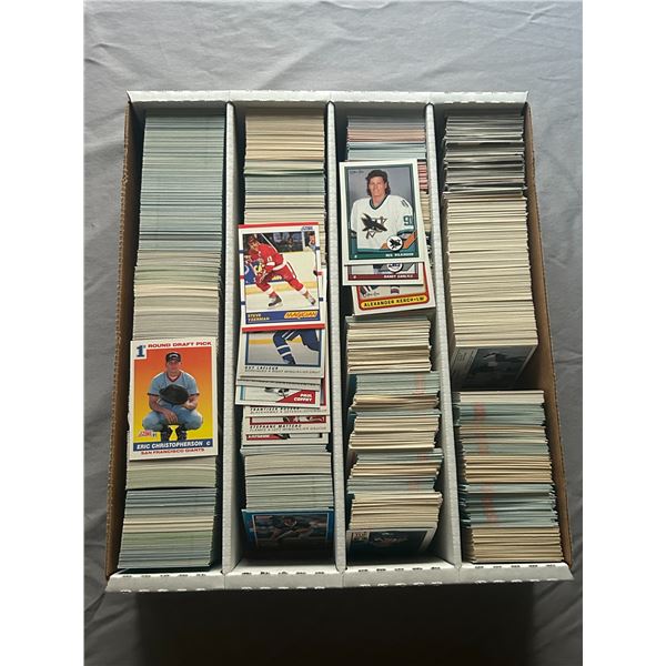 Large Box of Assorted Sportscards