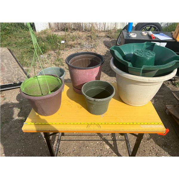 Gardening items (pots)