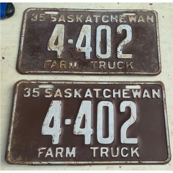 Matched Set of 1935 License Plates