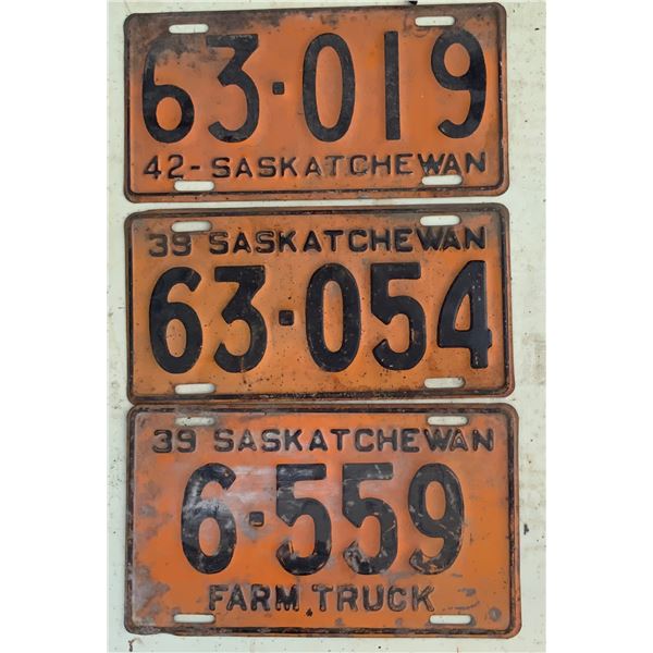 1940 license Plate. Two 1939 License Plates
