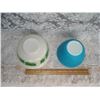 Image 2 : Pair Vintage Mixing Bowls  Blue is Pyrex