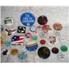 Image 3 : Pinbacks  Disney Etc