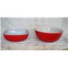 Image 2 : Pair  Red Pyrex  Mixing Bowls