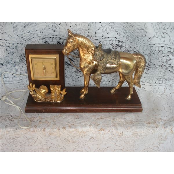 Vintage Horse Clock  Keeps Time but a bit noisy