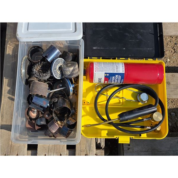 Hole saw kit with sand paper and torch