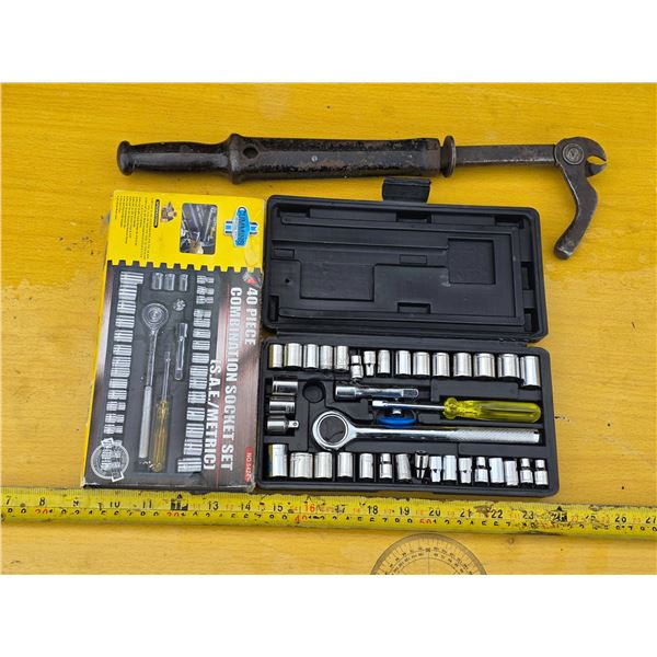 40pcs socket set and nail puller