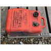 Image 1 : Boat gas tank- plastic
