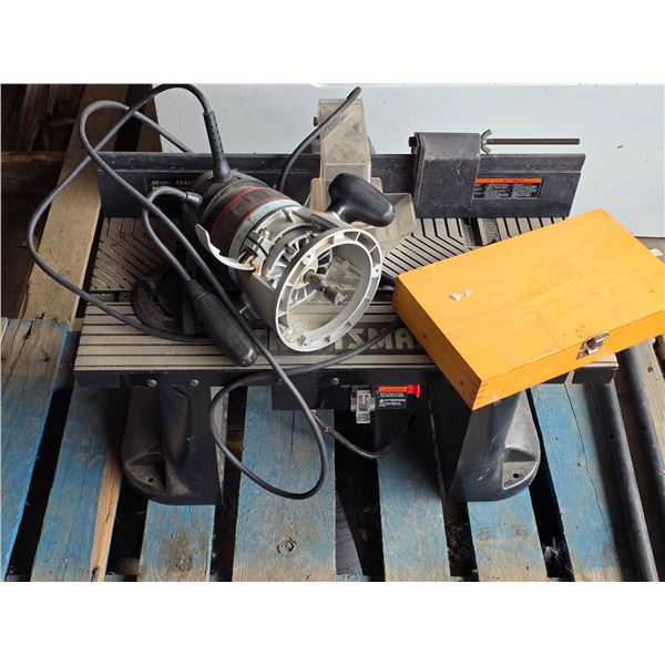 Router table with router and bits- working