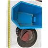 Image 1 : Pail with Sanding Paper