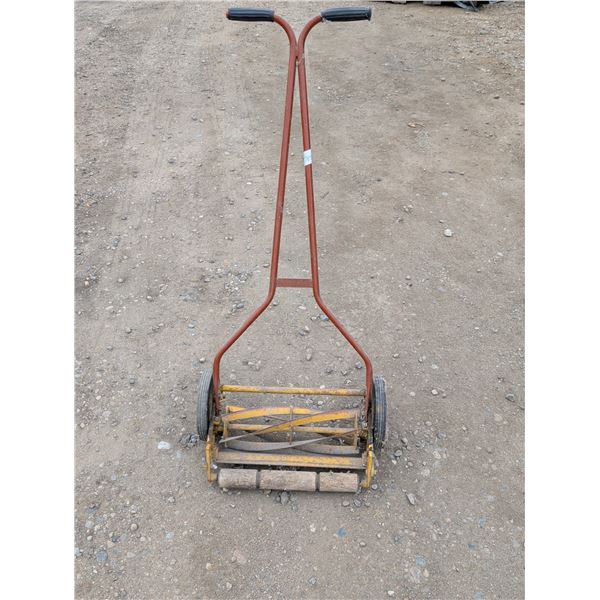 Vintage Push Reel Lawn Mower Made In England (works)