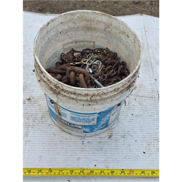 Bucket of chains
