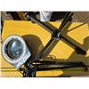 Image 3 : Craftex Magnifying Work light on stand or clamp on